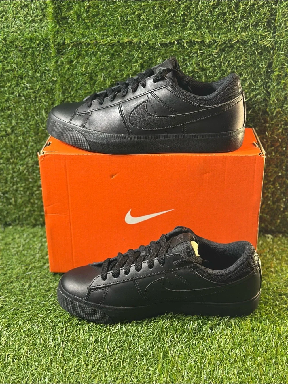 NIKE MATCH SUPREME LEATHER, SIZE 7.5 MENS, COLOR, BLACK/ GUM- LIGHT BROWN, NEW